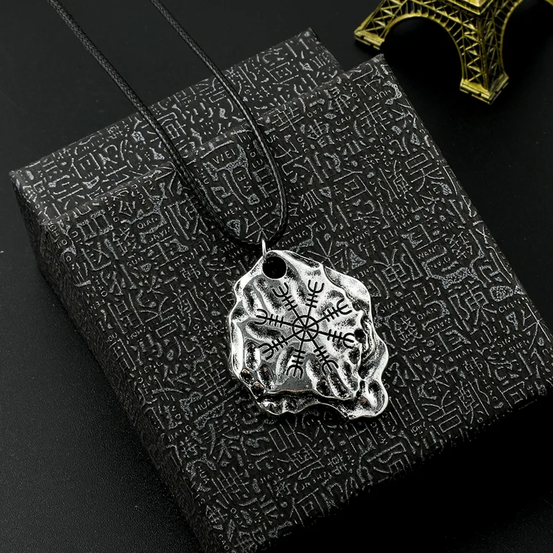 Retro Nordic Viking Totem Neck - Men'S Viking Accessories recension och pris