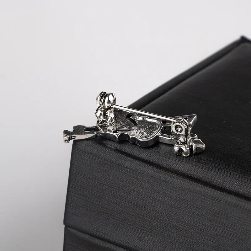 Crystal Violin Brooch Jewelry  - Men Accessories Brooch recension och pris