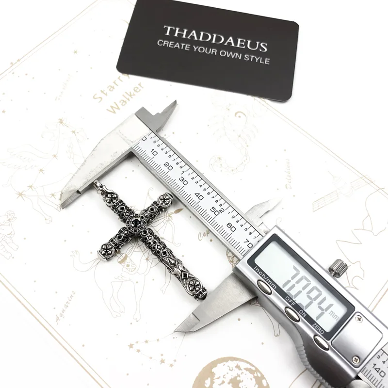 Richly Ornamented Cross Pendan - Men'S Accessories Jewelry Brands recension och pris