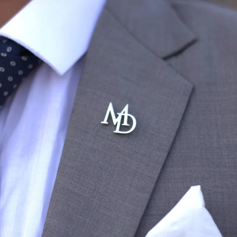 Custom Initials Brooch for Men - Men Accessories Brooch recension och pris