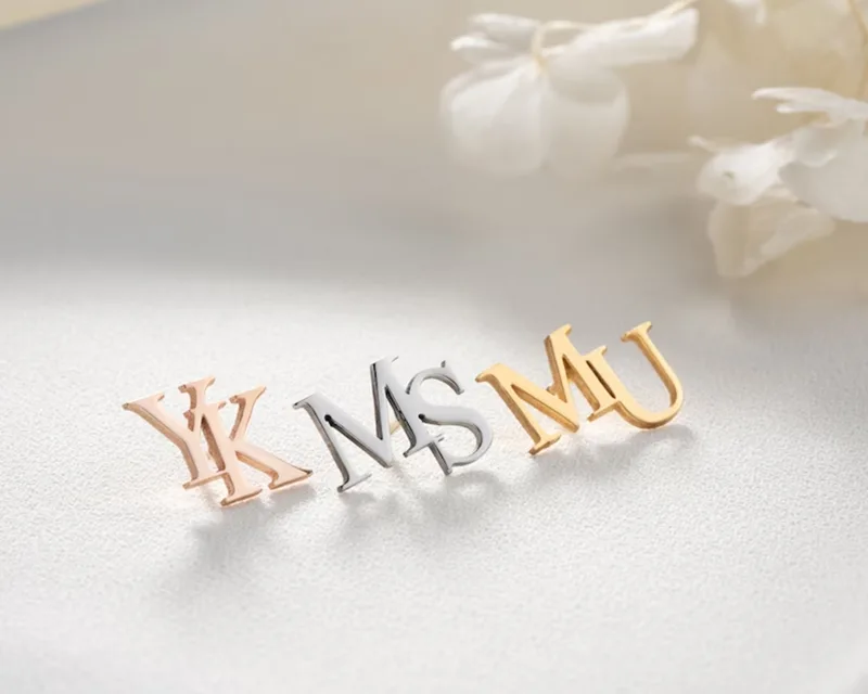 Personalized Initials Jacket L - Men Accessories Brooch recension och pris