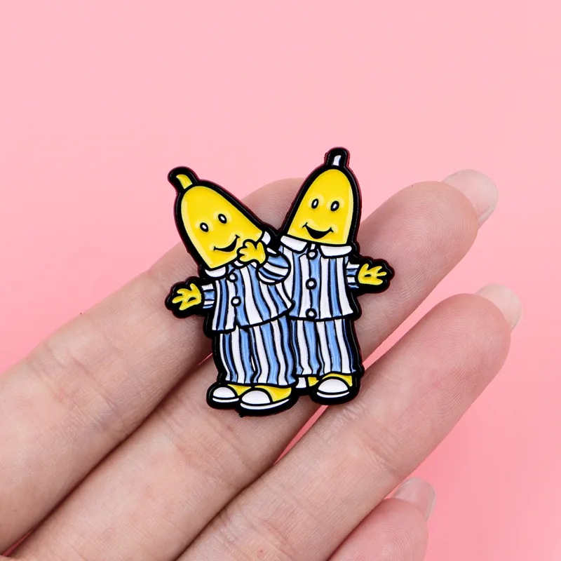 Funny Pajama Banana Man Enamel - Men Accessories Brooch recension och pris